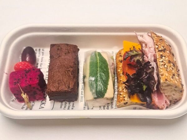 Value Plus Lunch Box 1